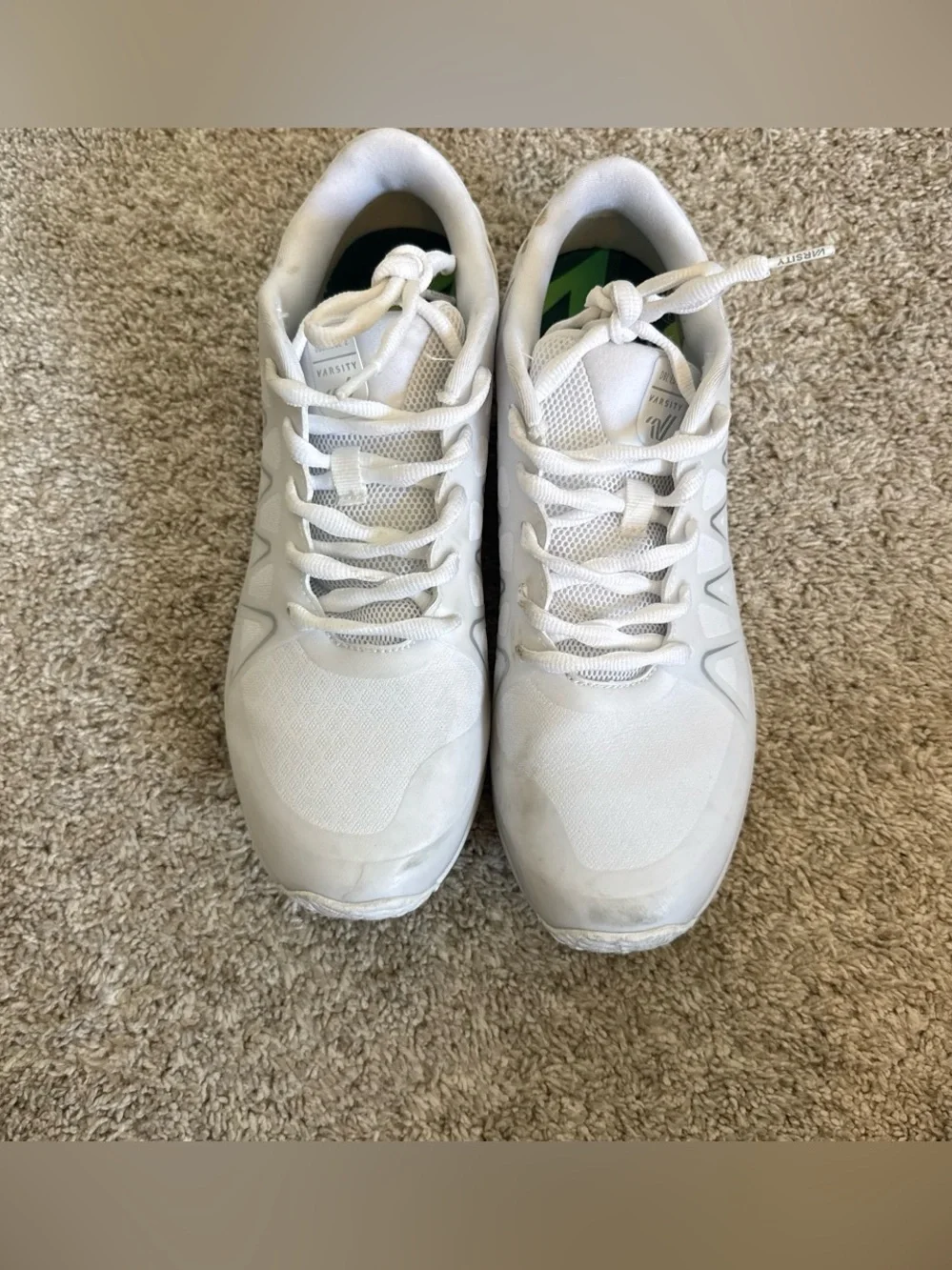 Cheerleading athletic shoes